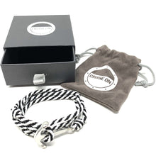 Load image into Gallery viewer, anchor jewelry white and black